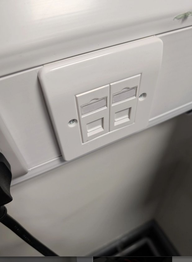 Purple OM4 Cable Tray