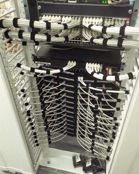 Purple OM4 Rack Arches